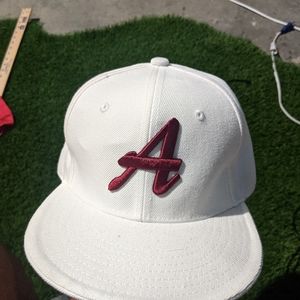 City Hunter Alabama Crimson Tide Embroided Fitted Cap L